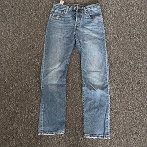 Womens Levis 501